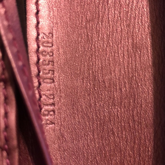 💖💖Authentic Gucci Guccissima Leather Wallet 💖💖 - Picture 9 of 9